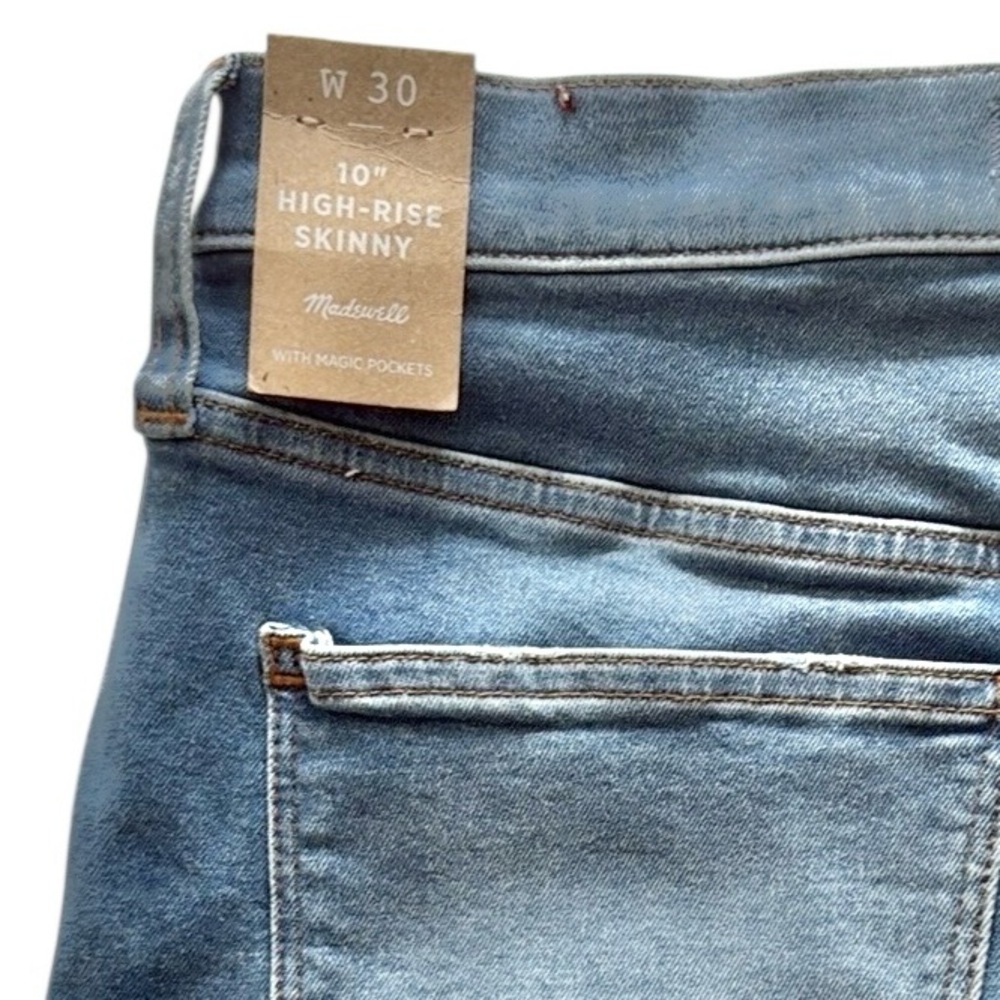 Madewell 10" High-Rise Skinny Jeans in Ferndale Wash - Picture 12 of 15